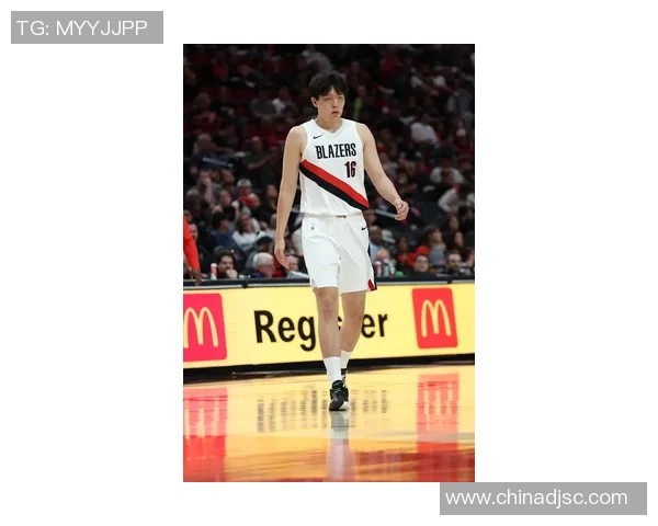 媒体人点评小杨与凯斯勒弩机差距明显称这是新秀成长必须付出的学费